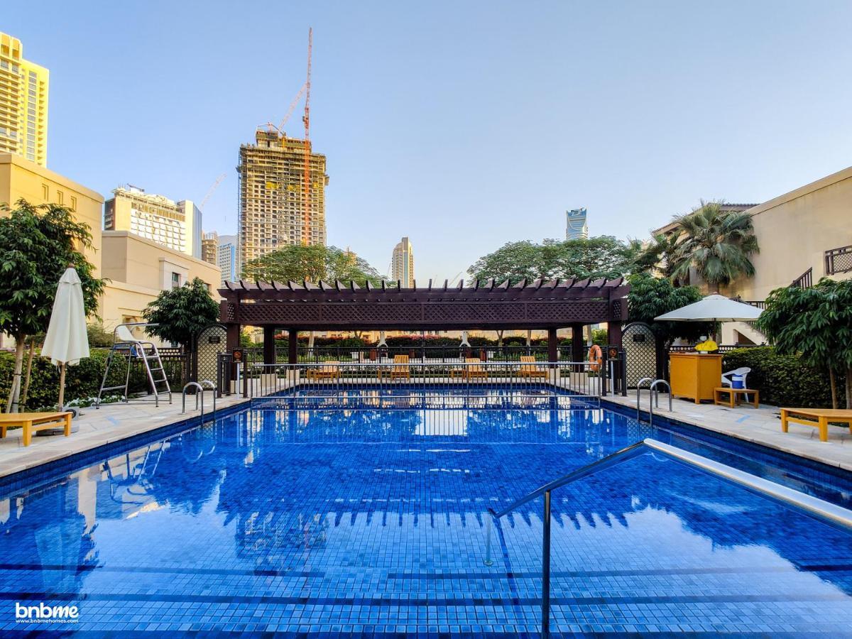 Chill In Your Pvt Jacuzzi Looking At The Burj K - 6048 Apartment Dubai Exterior photo